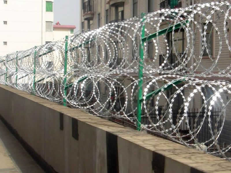 Razor Barbed Fence
